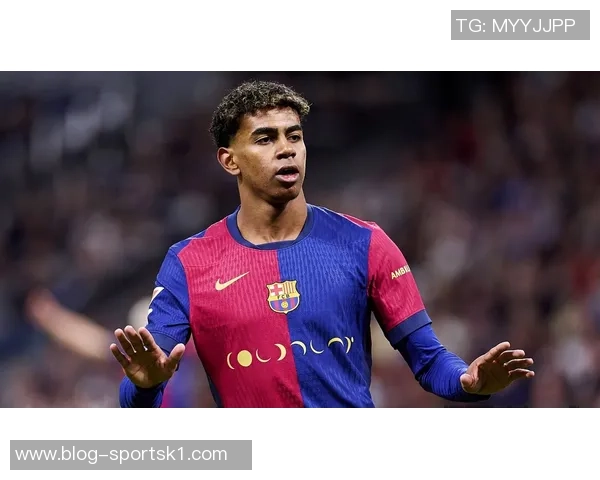 巴萨训练最新动态莱万缺席门将首发人选仍待揭晓 巴萨训练最新动态莱万缺席门将首发人选仍待揭晓